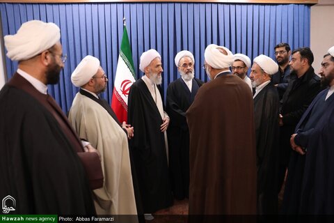 بالصور/ اجتماع مدير ي ومسؤولي محافظة مازندران مع آية الله الأعرافي بمدينة قم المقدسة