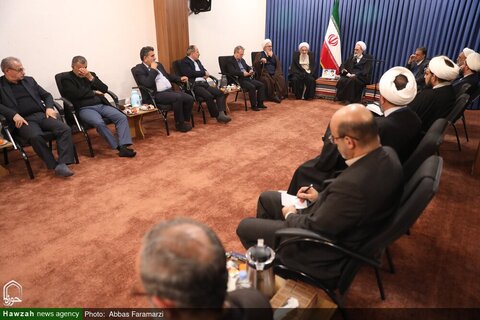 بالصور/ اجتماع مدير ي ومسؤولي محافظة مازندران مع آية الله الأعرافي بمدينة قم المقدسة