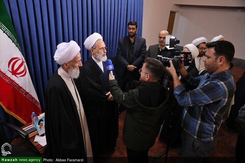 بالصور/ اجتماع مدير ي ومسؤولي محافظة مازندران مع آية الله الأعرافي بمدينة قم المقدسة