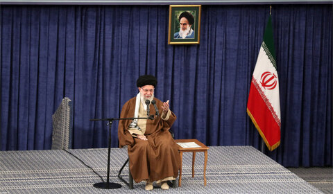 بالصور/ لقاء أهالي محافظتي كرمان وخوزستان مع الإمام الخامنئ