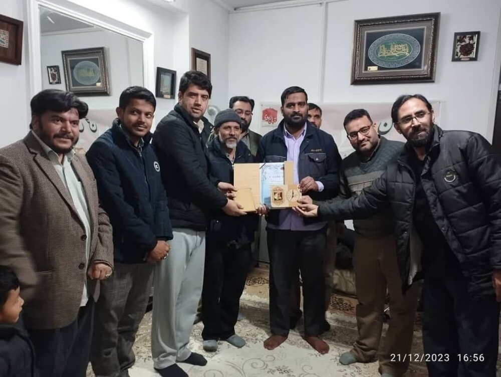 بزم استعارہ اور انجمن ادبی اقبالؒ لاہوری کی جانب سے قم المقدسہ میں ہفتہ وار شعری و تنقیدی نشست کا انعقاد