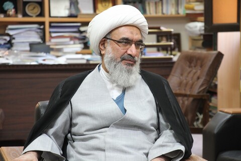 تصاویر/ دیدار رئیس کل اسناد کتابخانه های ملی کشور با امام جمعه بوشهر