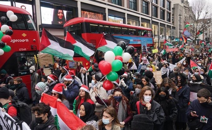 جرمنی میں فلسطین کی حمایت اور صہیونی حکومت سے اظہار بیزاری کے لئے زبردست احتجاج