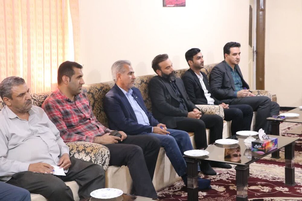 خدمات پرداخت زکات در جامعه بازگو شود