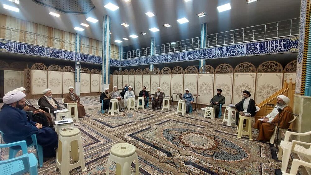 برای حضور بالای مردم در انتخابات تلاش کنیم