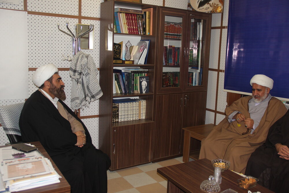 پاسخگویی شفاف و درست به سوالات شرعی زائران الویت اصلی روحانیون در سفر حج باشد