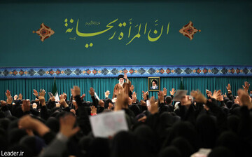 دیدگاه اسلام در موضوع زن، منطقی و استدلالی است و  رویکرد غرب، سودجویی و لذت‌جویی است