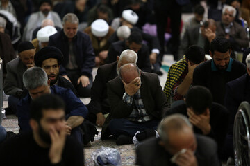 تصاویر| حال و هوای حرم حضرت معصومه(س) در سالروز وفات حضرت ام‌البنین(س)