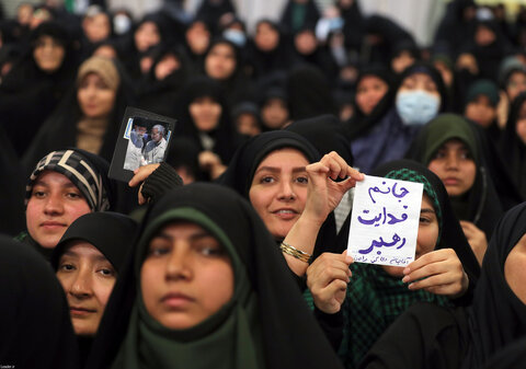تصاویر/ دیدار هزاران نفر از زنان و دختران با رهبر معظم انقلاب