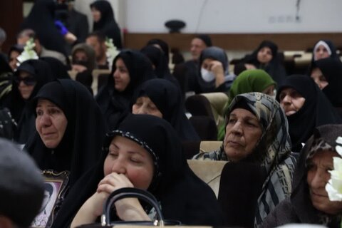 تصاویر/ همایش تجلیل و تکریم از مادران و همسران شهدا  در ارومیه