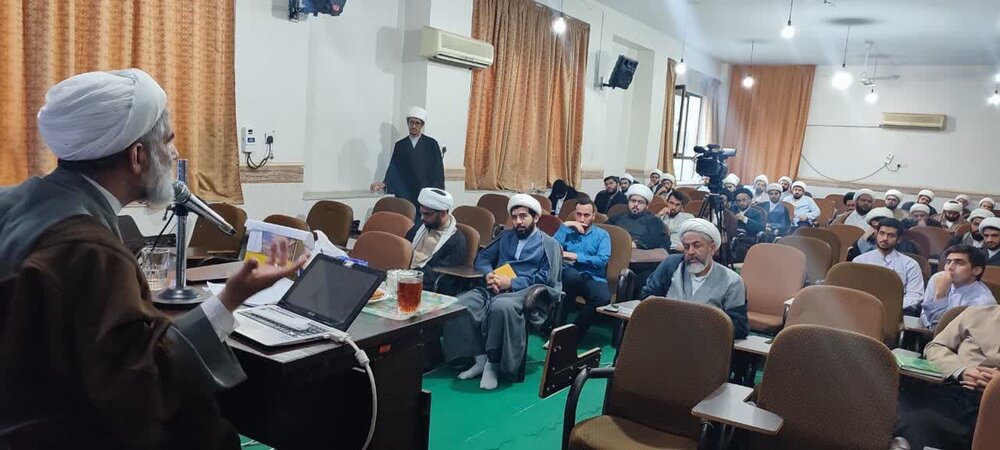 روایات حصون و تحف العقول بر اثبات ولایت فقیه بررسی شدند+ عکس