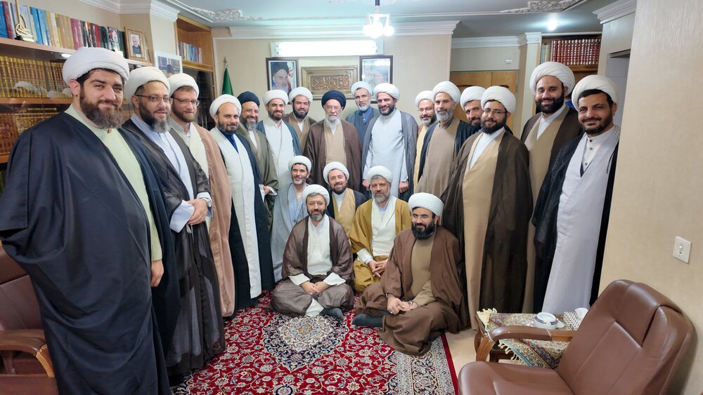 رسالت اصلی و ارزش حیاتی حوزه های علمیه به امر تبلیغ دین در همه عرصه ها است