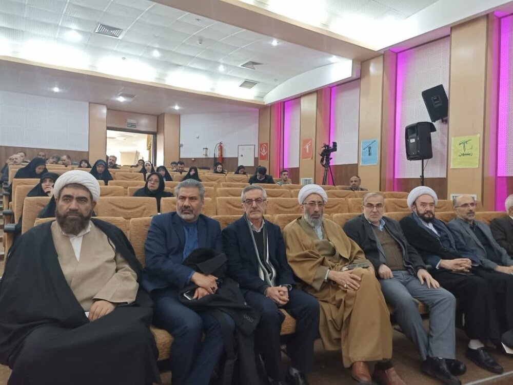 شهید سلیمانی ذوب در ولایت بود