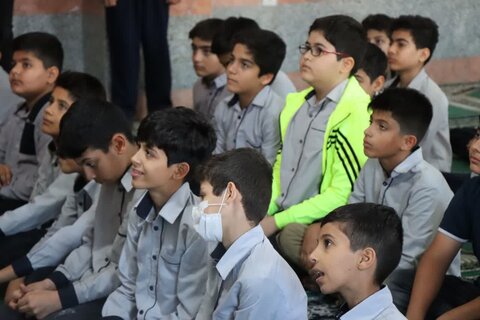 جلسه «امام شناسی» امام جمعه عالیشهر برای دانش آموزان