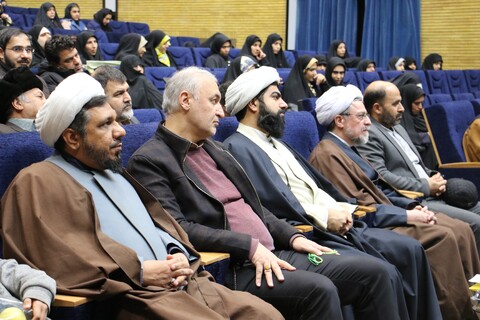 مراسم سومین سالگرد مرحوم آیت الله مصباح یزدی در اصفهان
