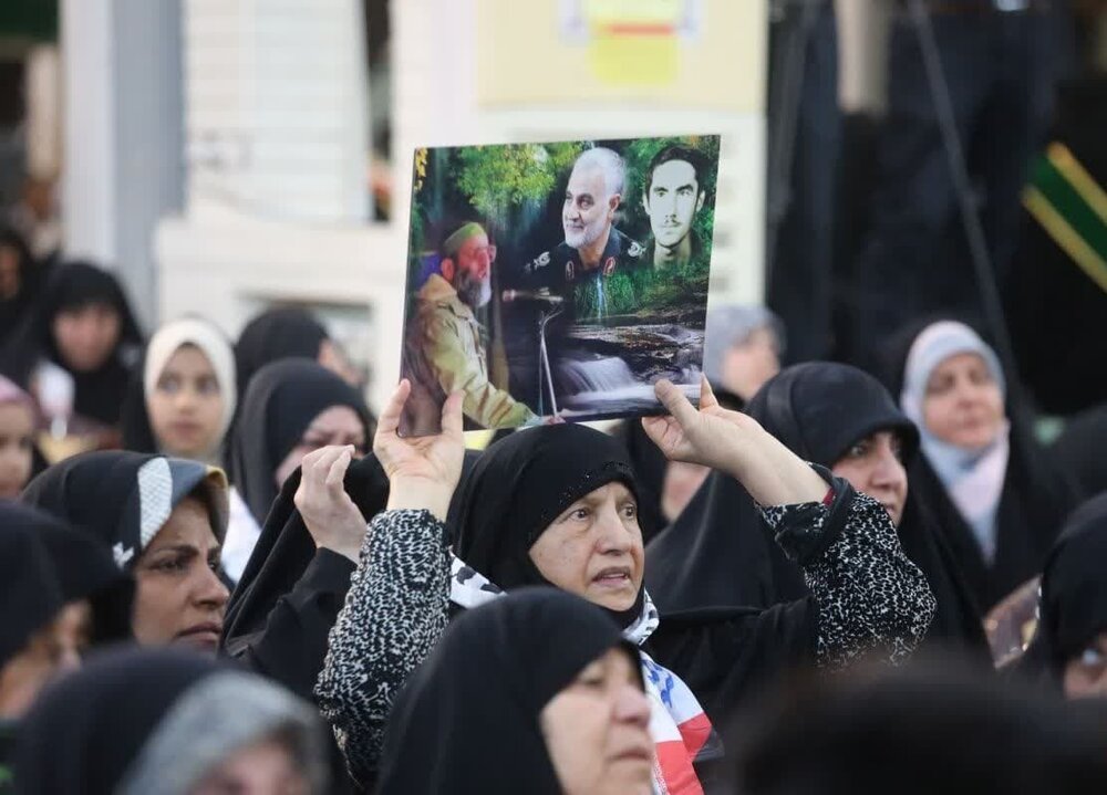 یادواره ۵۸۶ شهید شهرستان بوشهر برگزار شد