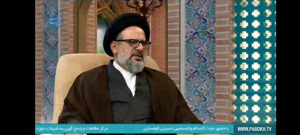 مطرح شدن ۱۲ بحران بین المللی در دیدار آیت الله اعرافی با پاپ