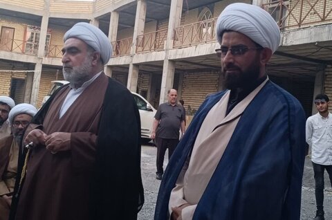 بالصور/ وكيل السيد السيستاني يتفقد مدرسة الإمام علي عليه السلام العلمية في ميناب