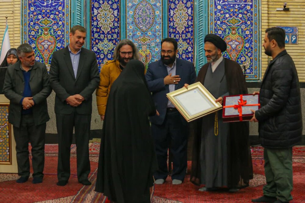 مساجد باید محور فعالیت های فرهنگی و اجتماعی باشند