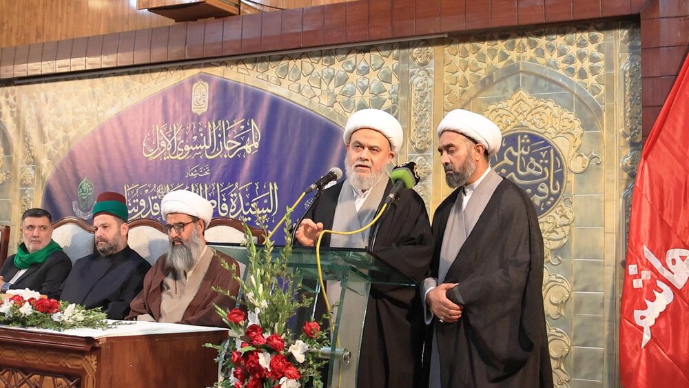 إقامة جلسة بحثية حول السيرة المباركة للسيدة الزهراء (عليها السلام) في باكستان إقامة جلسة بحثية حول السيرة المباركة للسيدة الزهراء (عليها السلام) في باكستان