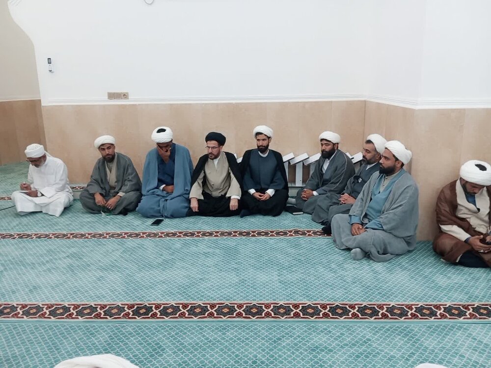 شهید حاج قاسم سلیمانی در گره گشایی مسائل ذهنی مردم نیز موفق بود