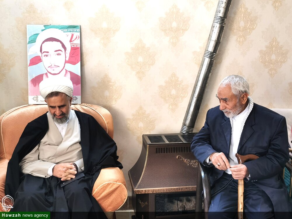 دیدار مدیر حوزه علمیه استان یزد با خانواده روحانی شهید عابدین قائمی