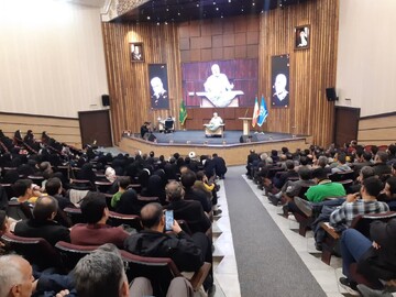 فیلم | ویژه برنامه چهارمین سالگرد شهادت حاج قاسم سلیمانی در کاشان