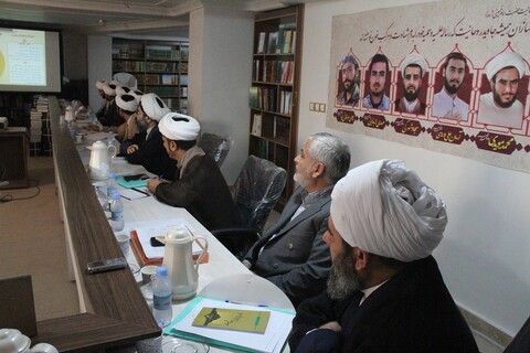 تصاویر/ دوره مسیرنما ویژه روحانیون بوشهر