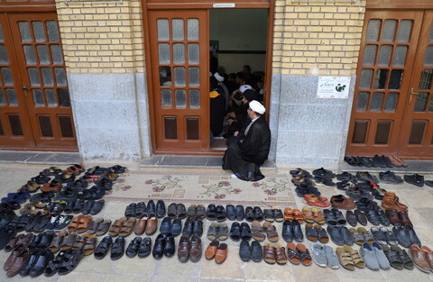 تصاویر/ جشن عمامه گذاری طلاب مدرسه علمیه رسالت قم
