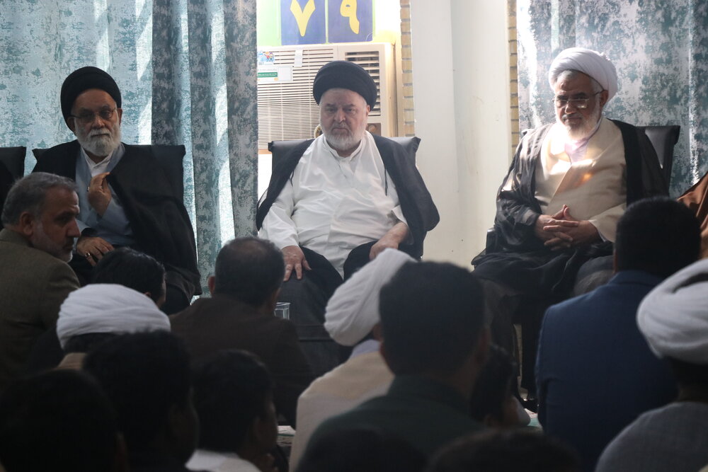 تصاویر/ درس اخلاق طلاب مدرسه النبی(ص) بندرعباس