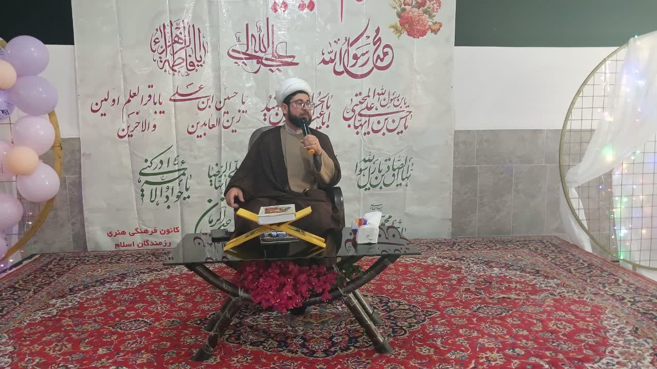 اجتماع بزرگ دختران حاج قاسم در شهر سندرک برگزار شد