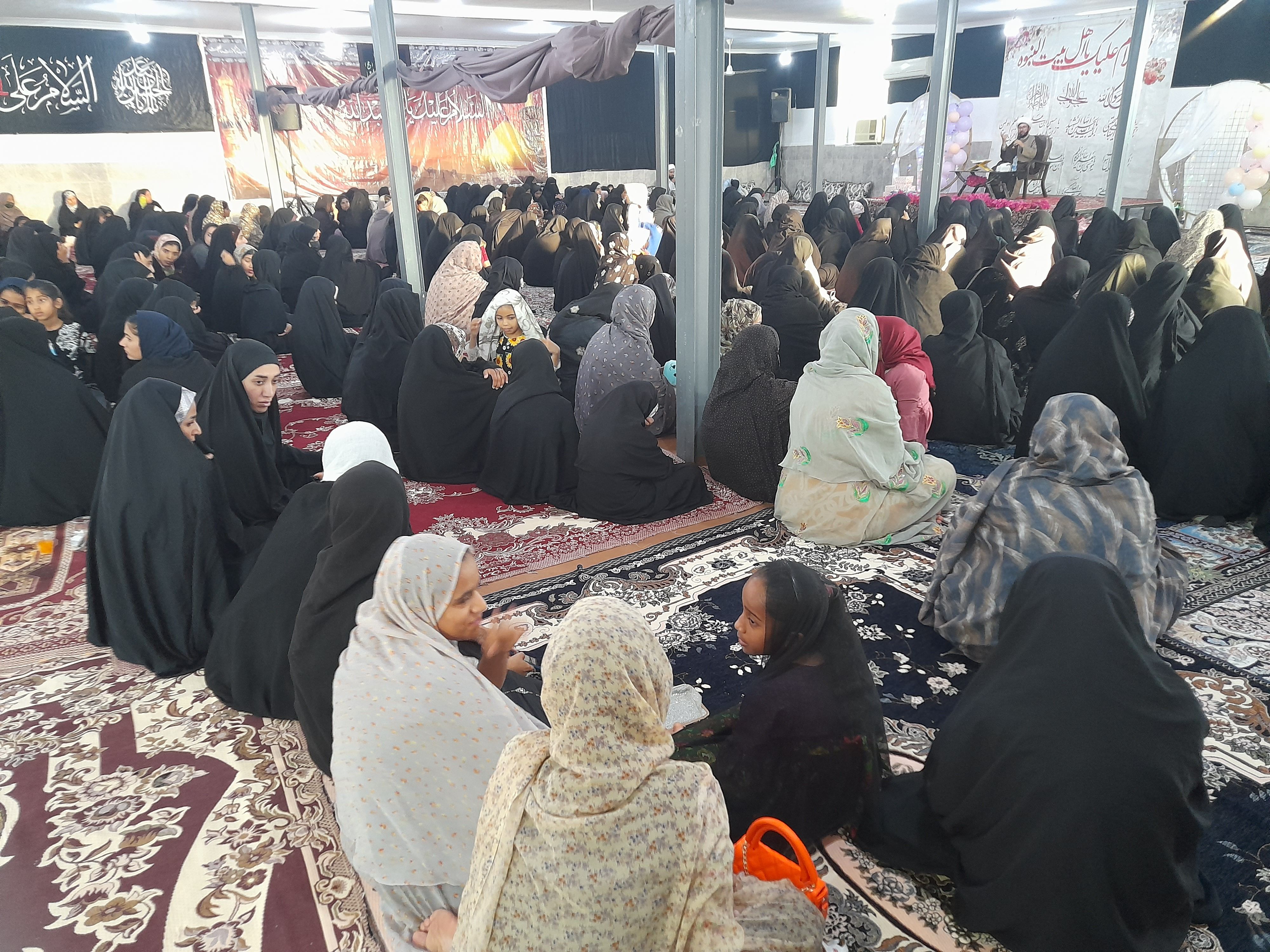 اجتماع بزرگ دختران حاج قاسم در شهر سندرک برگزار شد