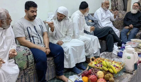دیدار پدران شهدا و فعالان اجتماعی بحرین با آزادشدگان از زندان‌های رژیم آل خلیفه