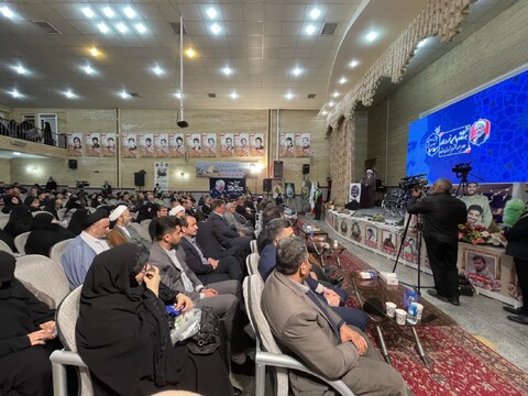 تصاویر/ همایش سراسری شعر و ادب سردار سرباز در آذرشهر