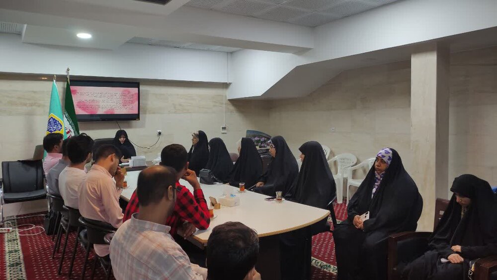 برگزاری کارگاه پیش از ازدواج برای ۱۴ زوج طلبه و دانشجو در بندرعباس