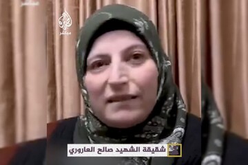 خواهر شهید صالح العاروری : خون شهید ما چون اخگری به جان اسرائیل خواهد افتاد