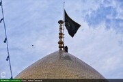 किरमान में हुए आतंकी हमले के बाद हरम ए इमाम रज़ा अ.स. पर काला परचम लहराया गया/फोटों