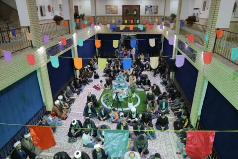 تصاویر/ جشن ولادت حضرت فاطمه (س) و روز زن در مدرسه ریحانه النبی (س) سنندج