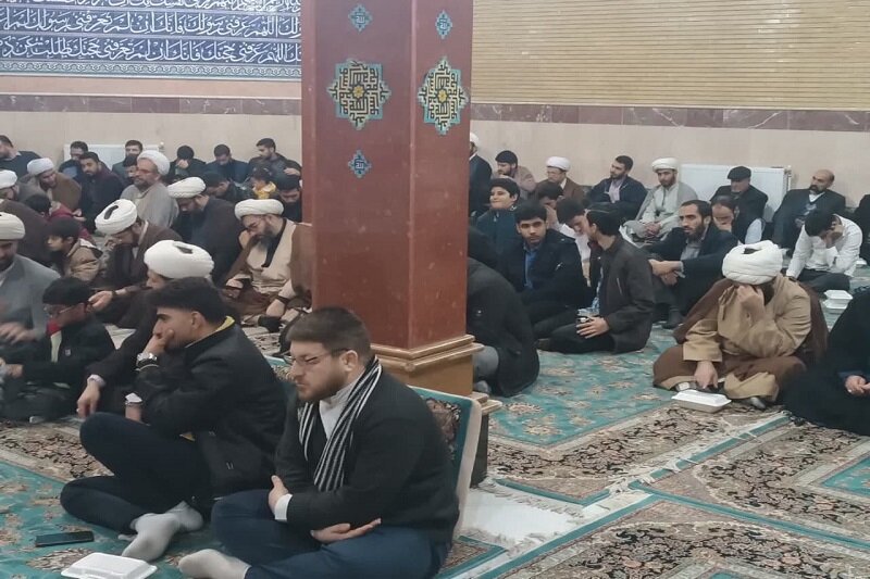 جشن میلاد حضرت فاطمه زهرا(س) در حوزه علمیه کرمانشاه برگزار شد+عکس