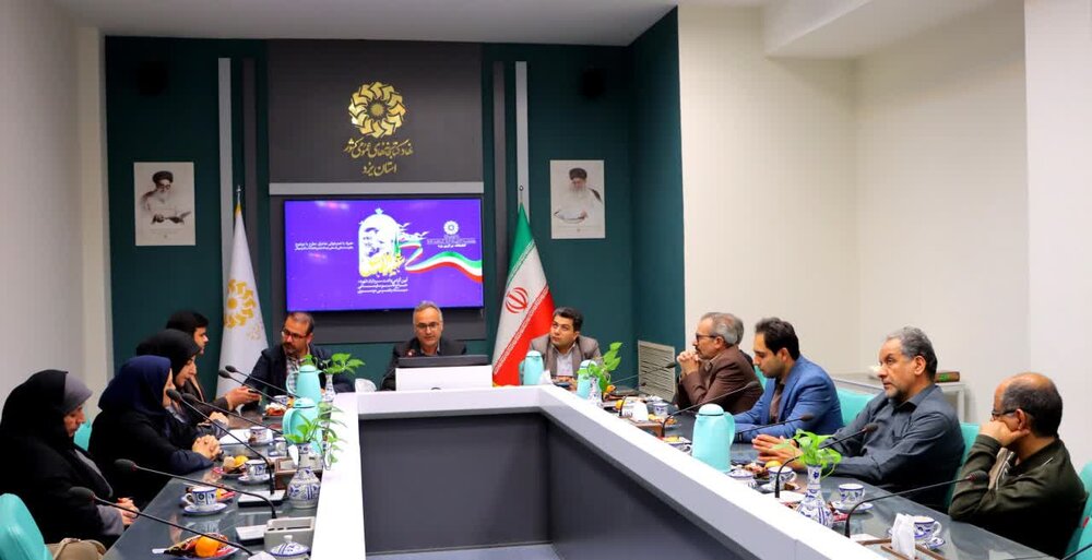 شعرخوانی شاعران یزدی در رثای «شهیدالقدس» و شهید «سید رضی»+ عکس