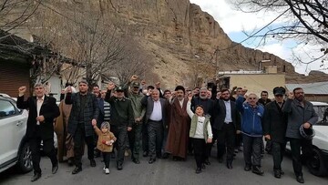 تصاویر/ راهپیمایی در محکومیت اقدام تروریستی گلزار شهدای کرمان در ماکو