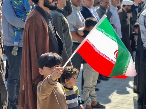 تصاویر/راهپیمایی مردم پارسیان در محکومیت اقدام تروریستی در کرمانحوز