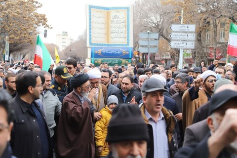تصاویر/ راهپیمایی مردم تبریز در محکومیت جنایات تروریستی کرمان