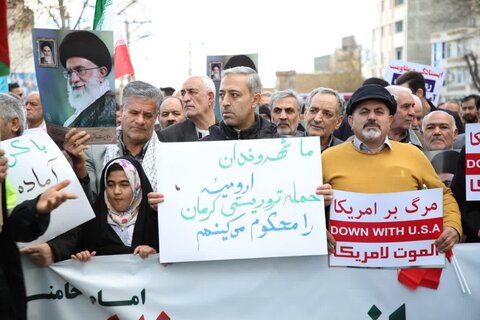 تصاویر/ راهپیمایی مردم شهرستان ارومیه در محکومیت اقدام تروریستی در گلزار شهدای کرمان