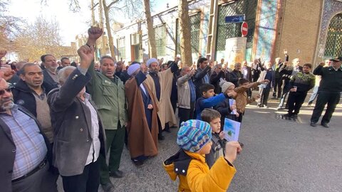 راهپیمایی مردم محلات در محکوم کردن حادثه تروریستی گلزار شهدای کرمان