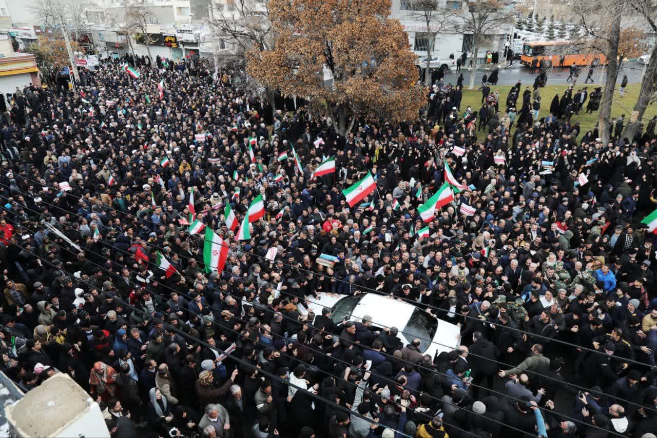 تصاویر/ راهپیمایی مردم زنجان در محکومیت حمله تروریستی کرمان