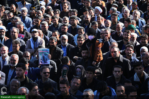 بالصور/ مراسيم تشييع شهداء الحادث الإرهابي في كرمان