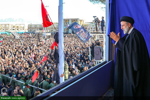 بالصور/ مراسيم تشييع شهداء الحادث الإرهابي في كرمان