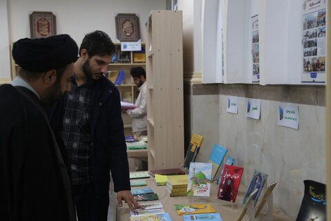 تصاویر/ نمایشگاه آثار مکتوب طلاب، فضلا و اساتید حوزه علمیه خوزستان