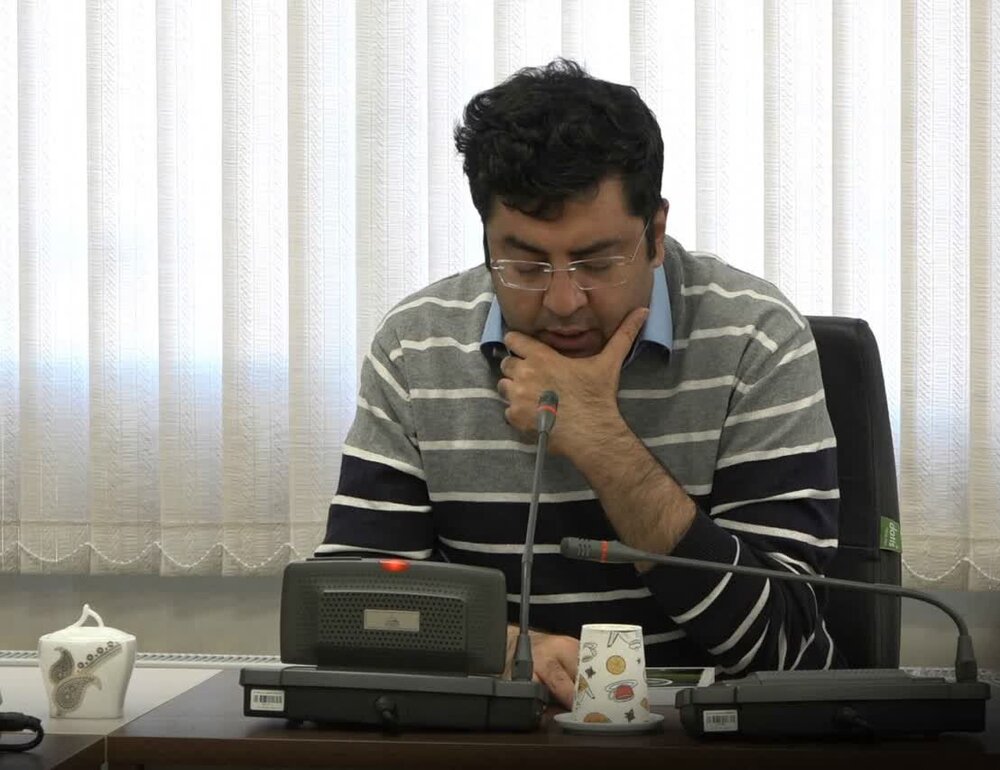 نویسندگان تاریخی از ظرفیتهای شخصیتهای مقدس برای الگوسازی استفاده کنند